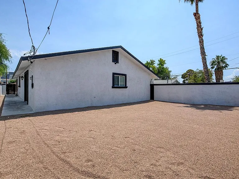 360 Vandalia St — Photo 17