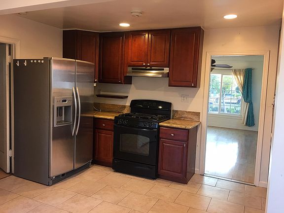 3rd image of 316 Elizabeth Ave