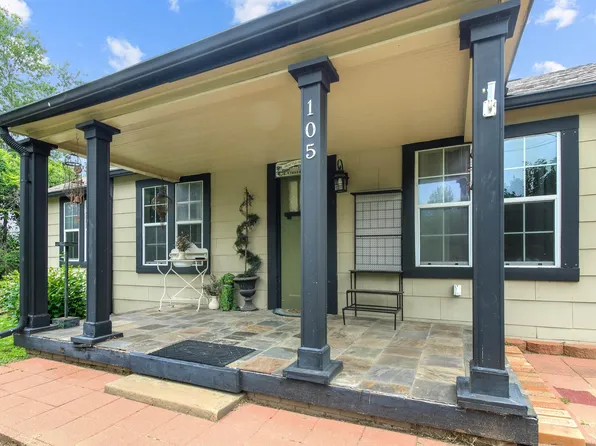 105 S Langham Ln, Palestine, TX 75801