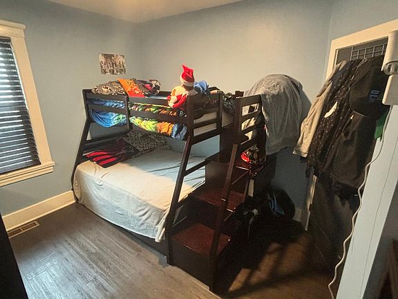 4th image of 96 Washington St #1