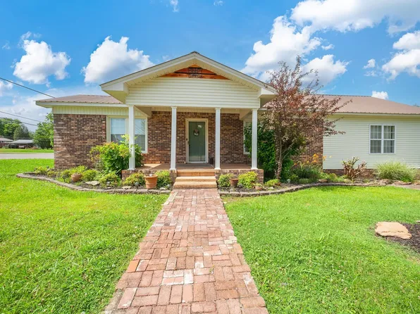 336 Church St, Clifton, TN 38425