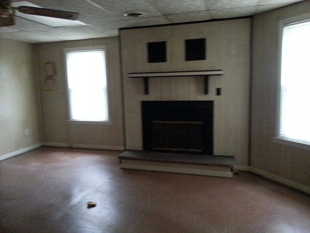 2nd image of 163 Del Rio Rd