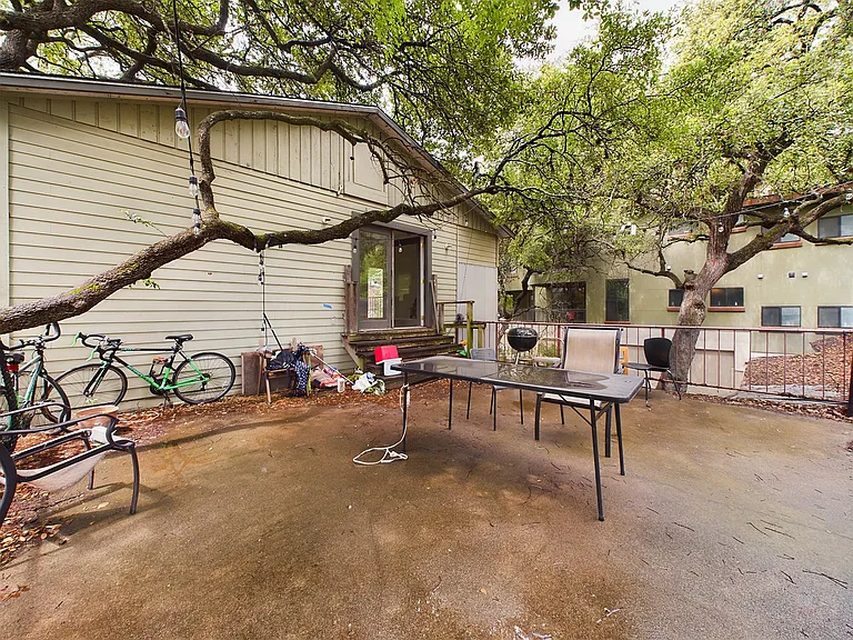 915 Keith Lane — Photo 7