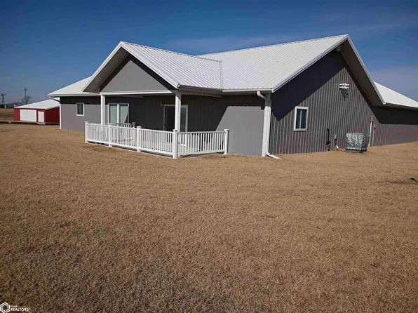 1505 240th St, Libertyville, IA 52567