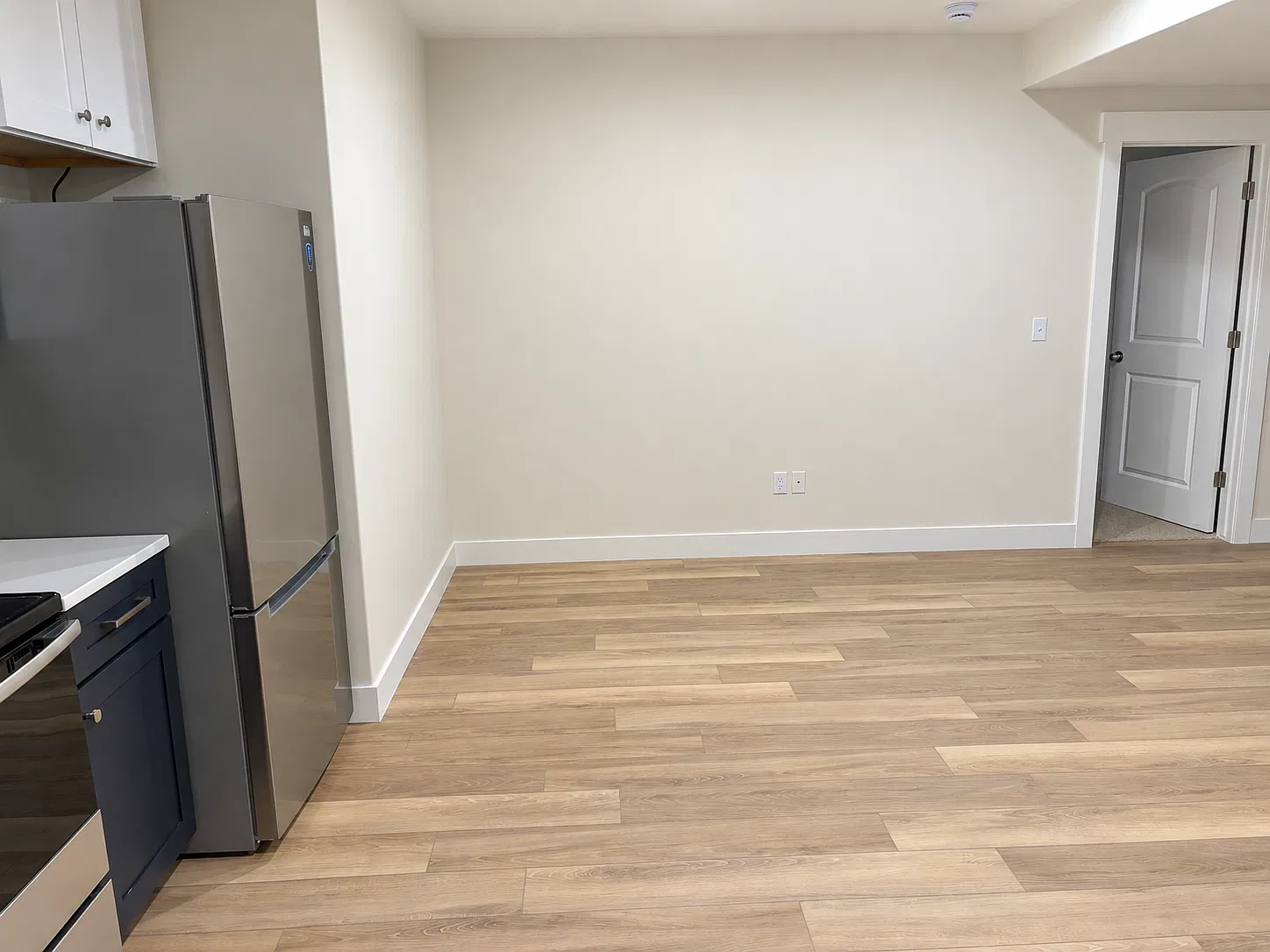 2 bed, 1200 sqft, $1,500 — Photo 3