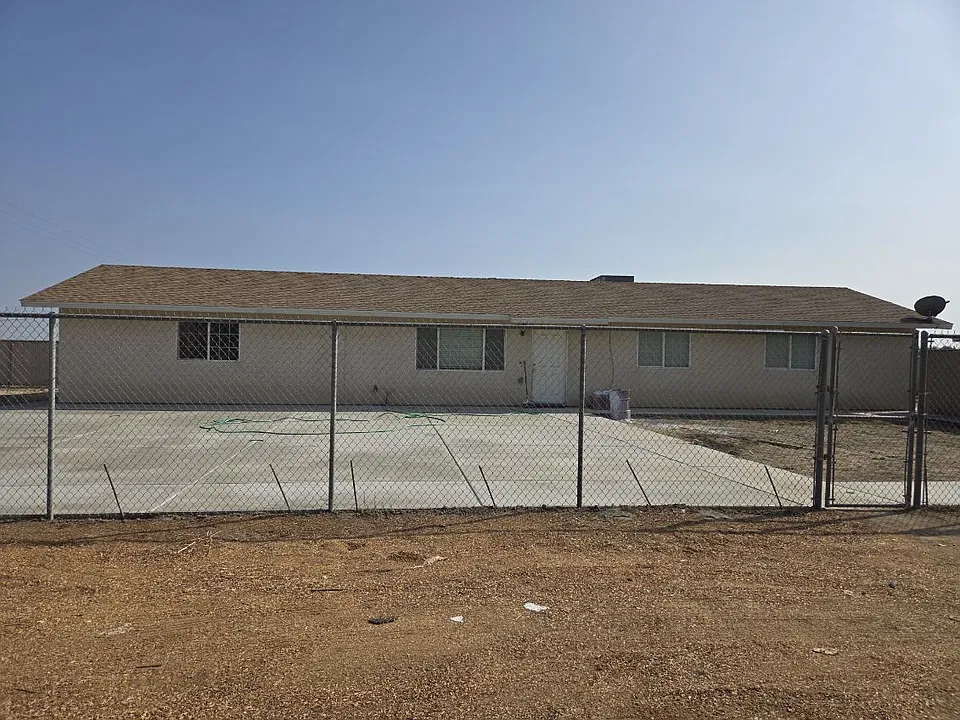10500 S Hughes Ave