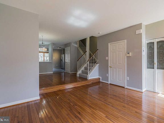 5th image of 12117 Presidio Way