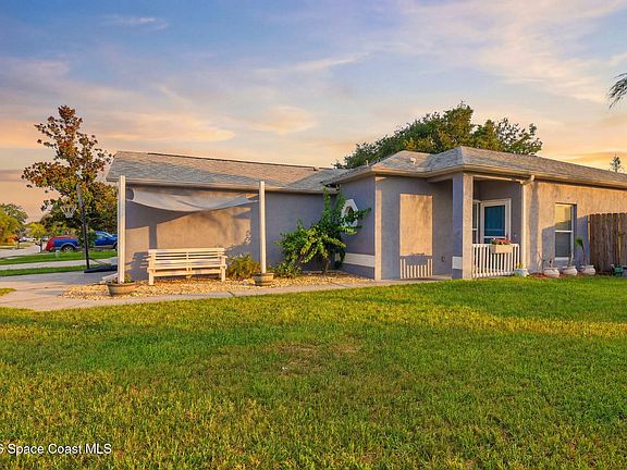 3rd image of 2343 Misty Way Ln