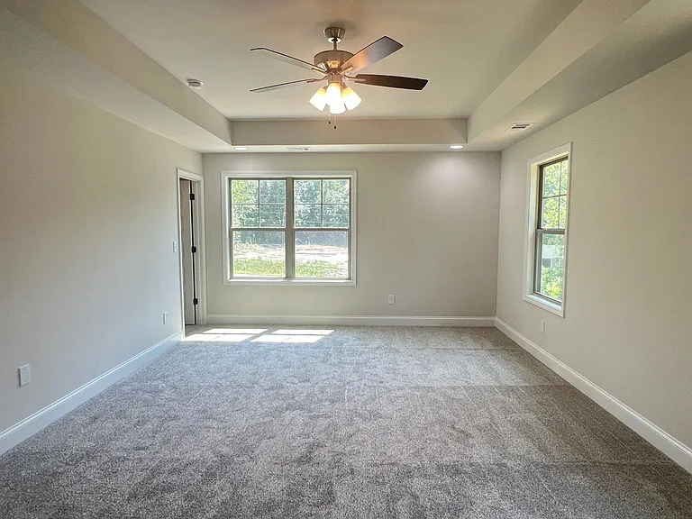 176 Country World Dr — Photo 23