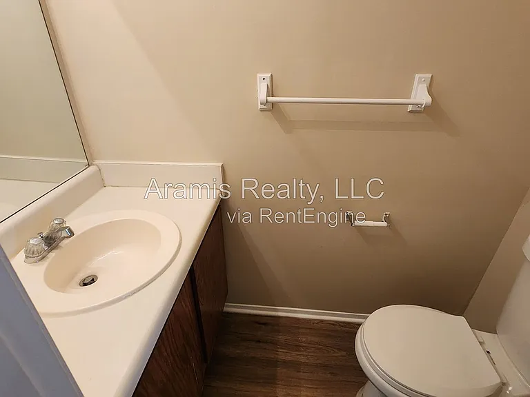 2326 Highpoint Rd SW #1 — Photo 9