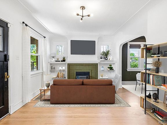 4th image of 2290 Holly Street