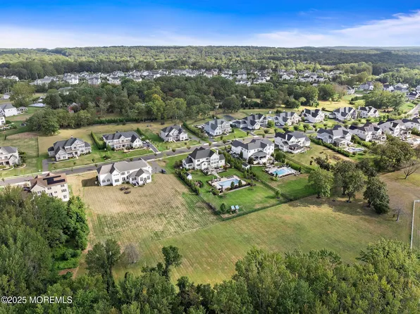 45 Windermere Road, Lincroft, NJ 07738