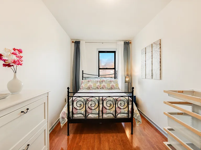 909 E 29th St #6G — Photo 5