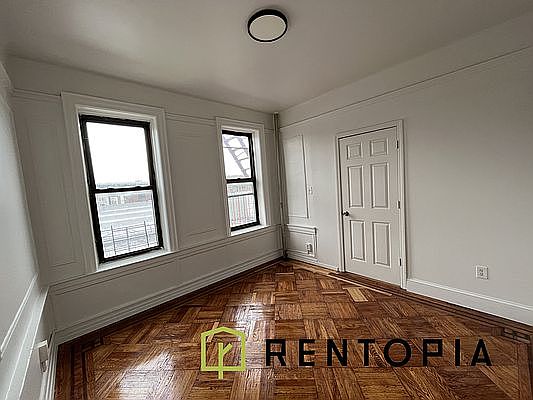 5th image of 143 Rockaway Ave #2R