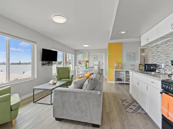 3810 Riviera Dr #1, San Diego, CA 92109