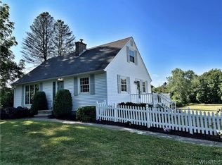 680 Quaker Rd, East Aurora, NY 14052