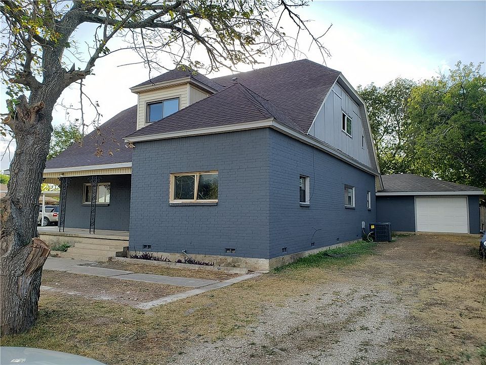 1st image of 1106 Avenue F
