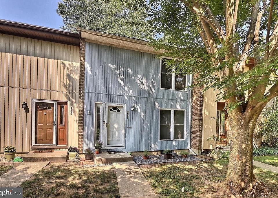 1st image of 1980 Cambridge Dr