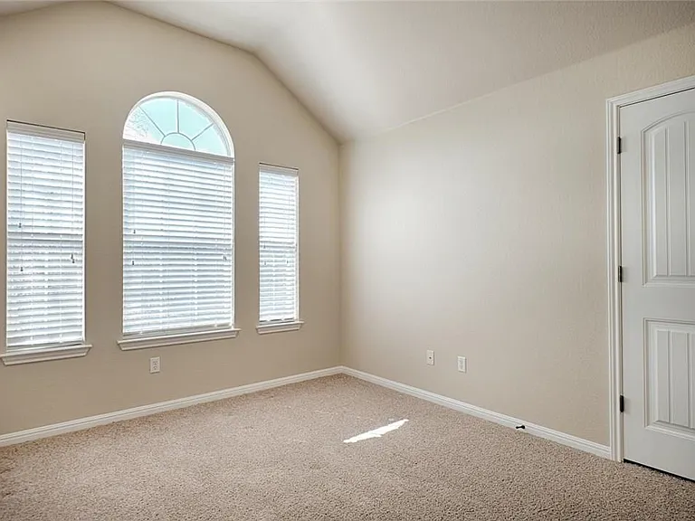 16228 Old Baldy Dr — Photo 15