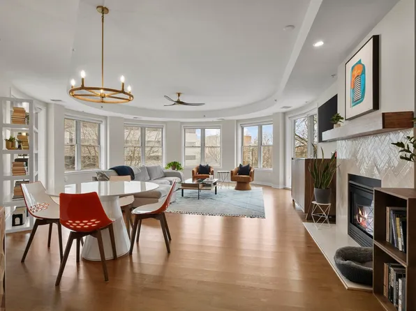 360 W Washington Ave Unit 202, Madison, WI 53703