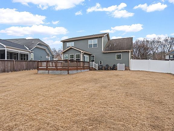 3rd image of 25 Donemere Way