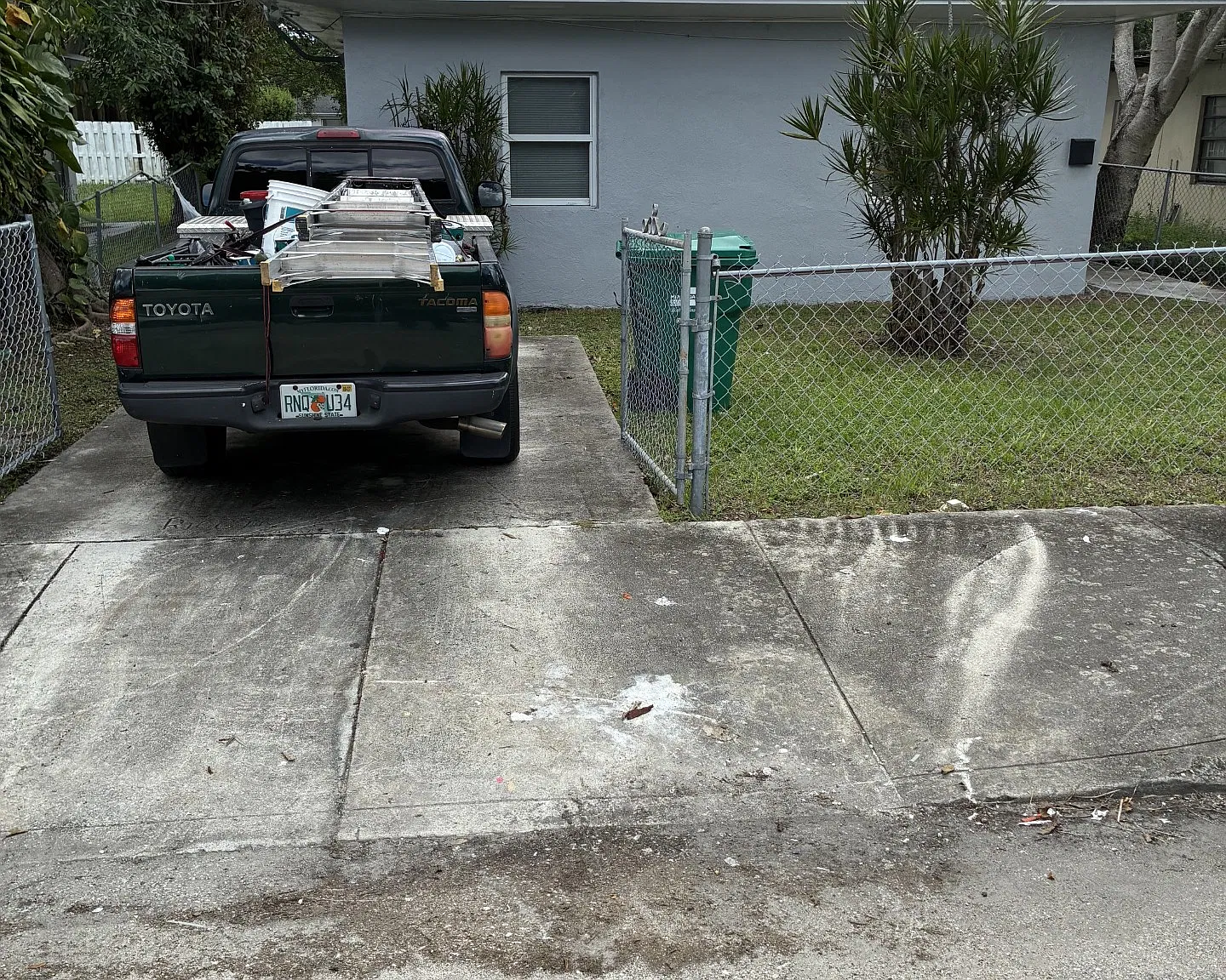3 bed, 1000 sqft, $2,495 — Photo 1