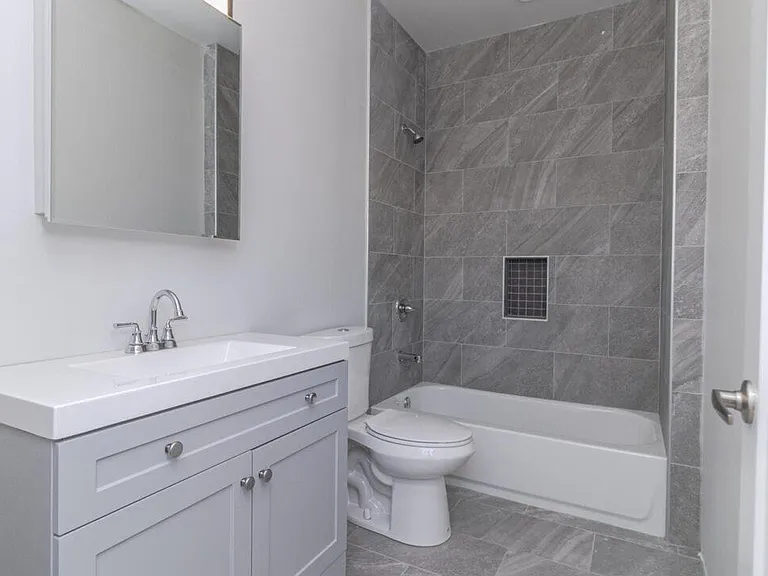 2550 Regent St #3 — Photo 4