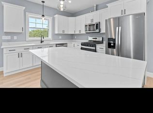 (Undisclosed Address), North Yarmouth, ME 04097