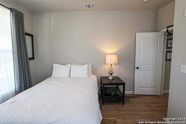 711 W Lullwood Ave — Photo 30