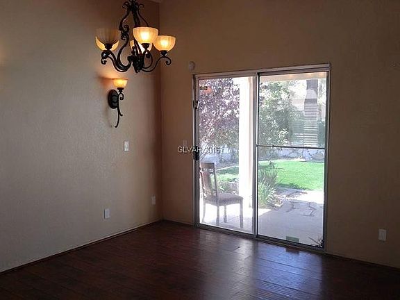 3rd image of 1405 Harmony Hill Dr