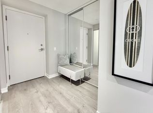 950 Portage Pkwy #5807, Vaughan, ON L4K 4Z4