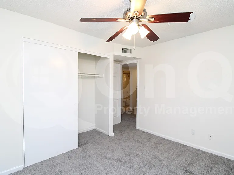 3409 W Echo Ln — Photo 9
