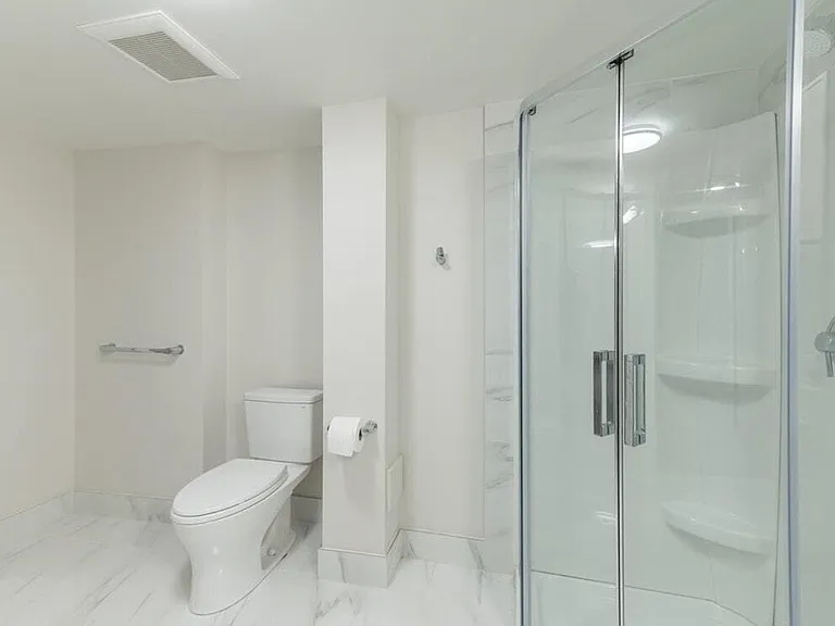 3403 Carolina St — Photo 12