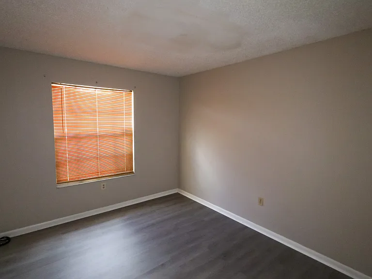 66 Silver Ln — Photo 10