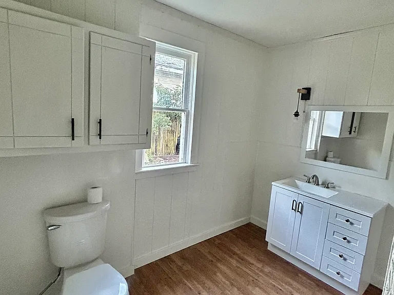 1404 Callahan St — Photo 11