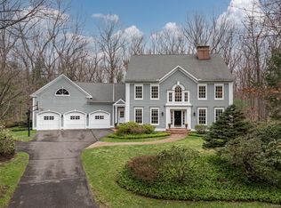 5 Exeter Park, Farmington, CT 06032