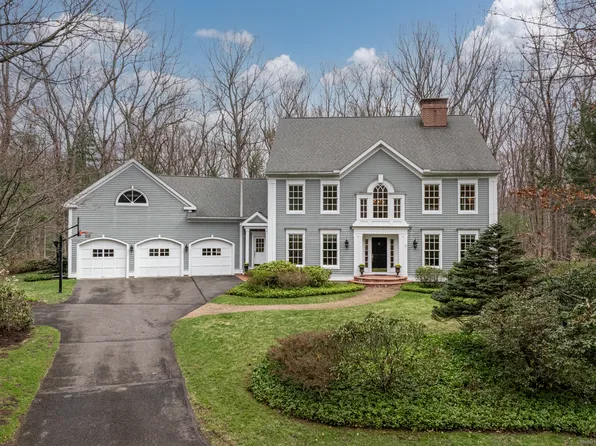 5 Exeter Park, Farmington, CT 06032