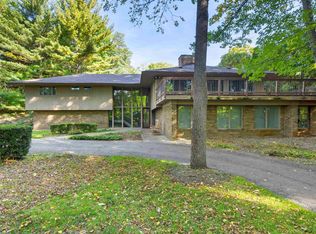 28660 Millbrook Rd, Farmington Hills, MI 48334