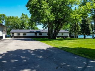 19551 Cozy Point Dr, Fergus Falls, MN 56537