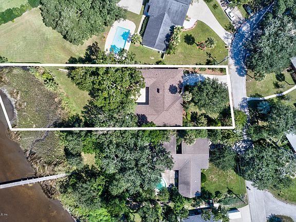 4th image of 258 Noble Cir W