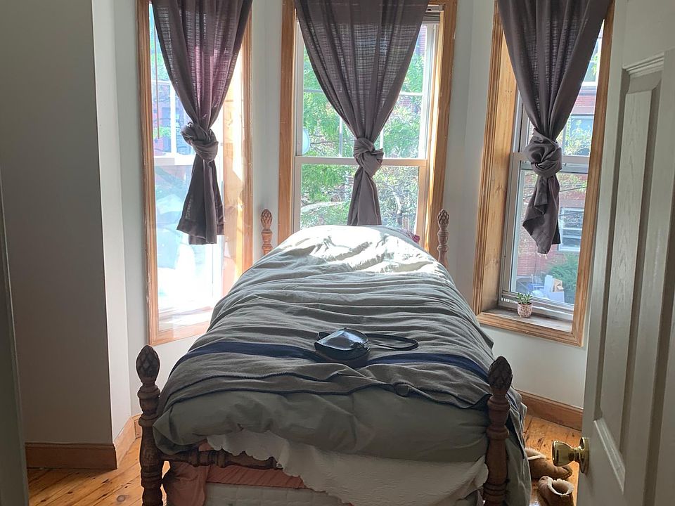 2nd image of 236 Webster St APT 2