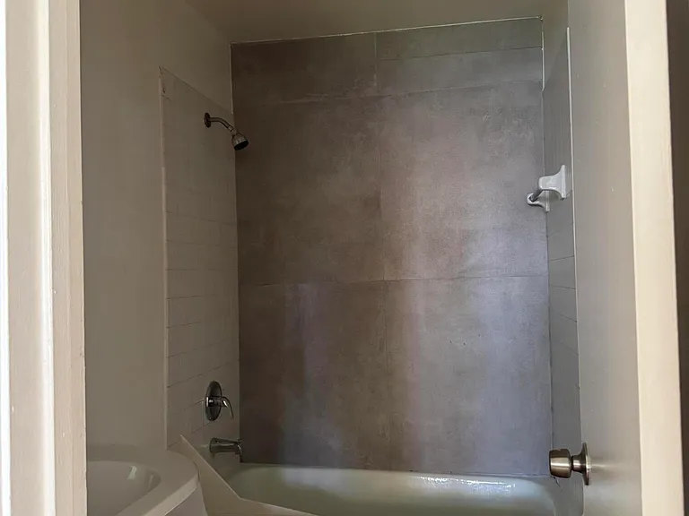 5201 SW 31st Ave #183 — Photo 1