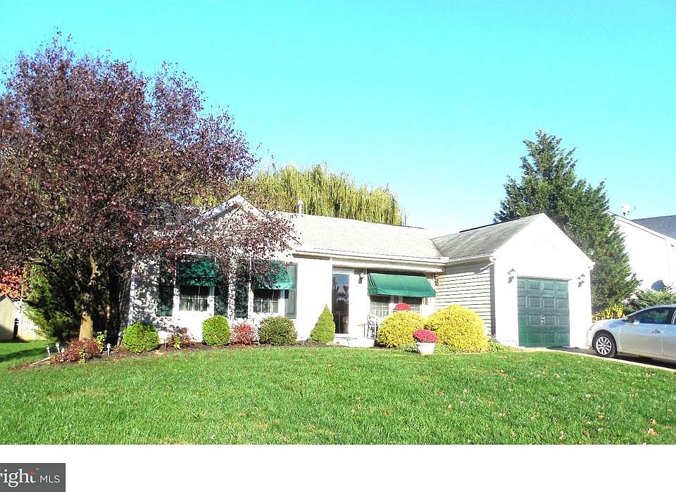 1st image of 51 Dasher Ave