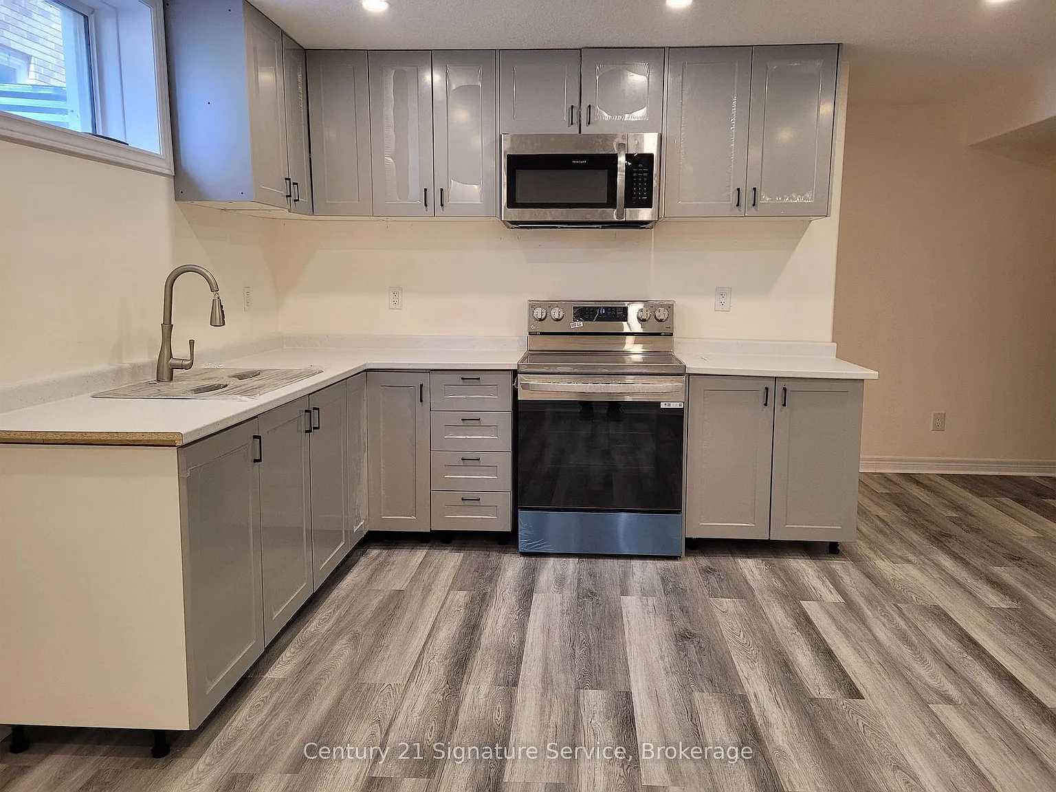 3 bed, $1,750 — Photo 2