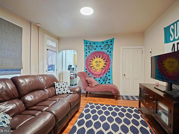 4th image of 300 Friedensburg Rd