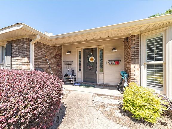 3rd image of 75 Lee Road 518