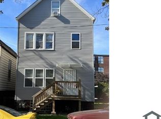 8226 S Brandon Ave #1R, Chicago, IL 60617