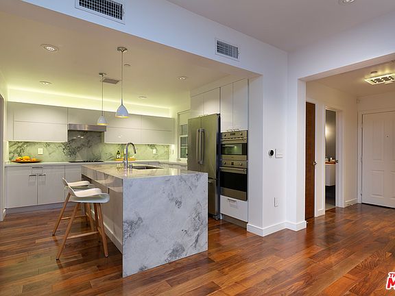 4th image of 12975 Agustin Pl #A107