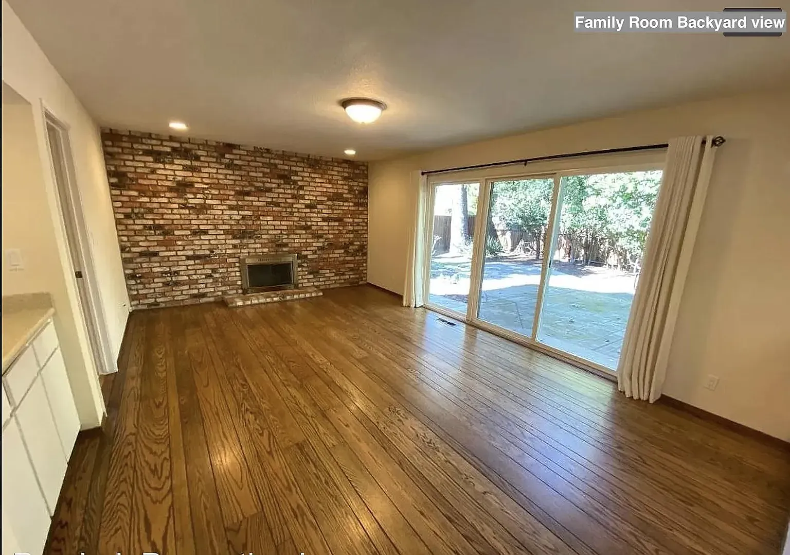 4 bed, 2358 sqft, $5,000 — Photo 3