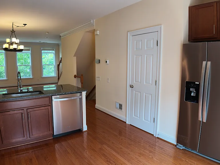 3066 Waterloo Ln — Photo 13